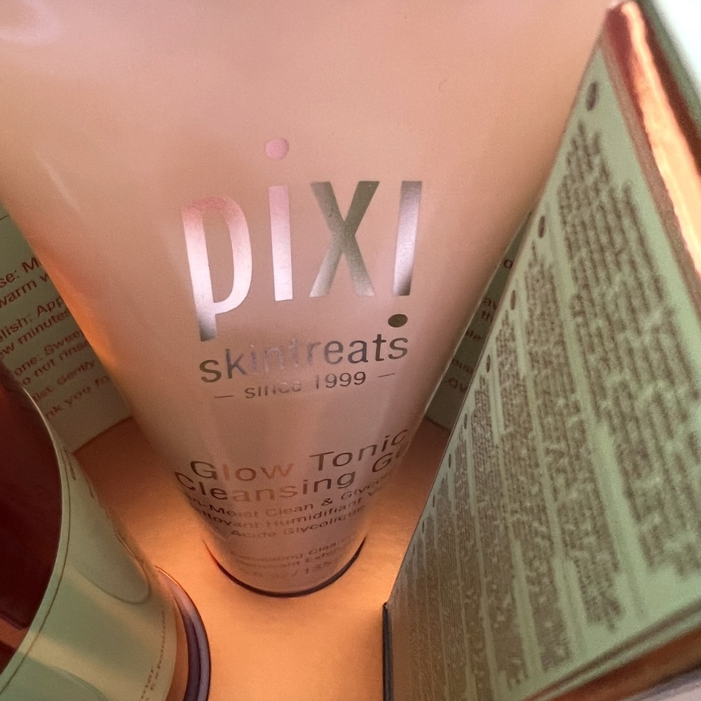 PIXI GIFT PACKAGE - Picture 8 of 8